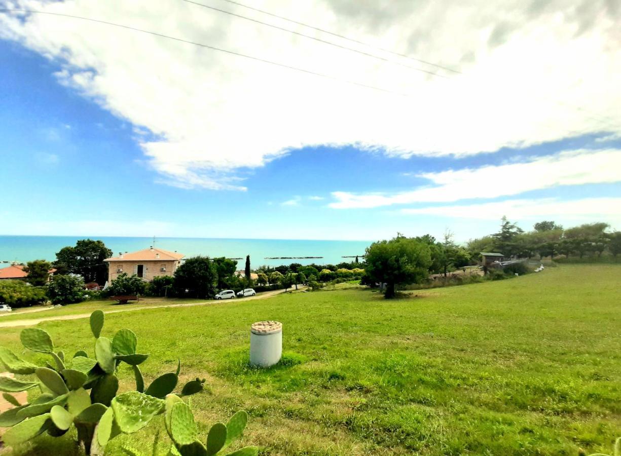 Vila Bio Agriturismo Mare In Campagna Campofilone Exteriér fotografie